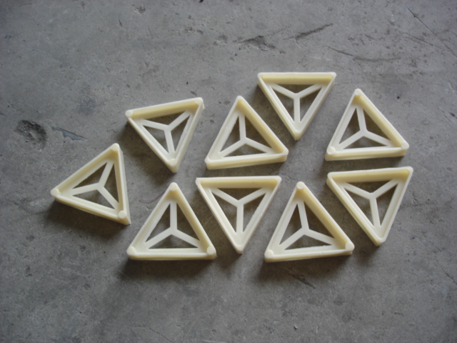 固定柵條的骨架